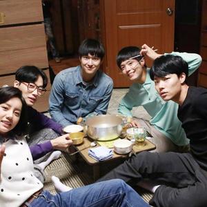 男人舔女人底下动态
